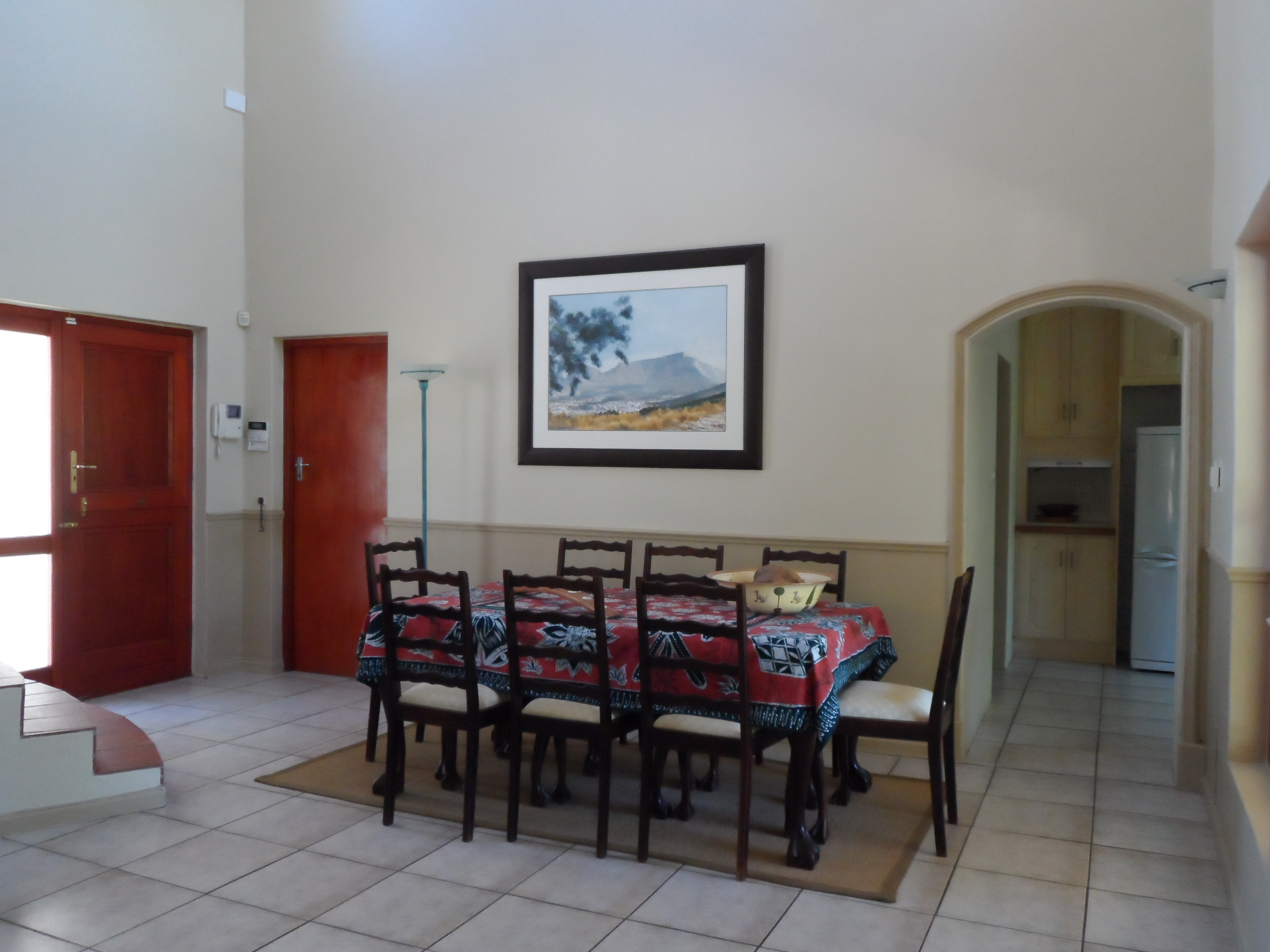 House Bulida sdining room